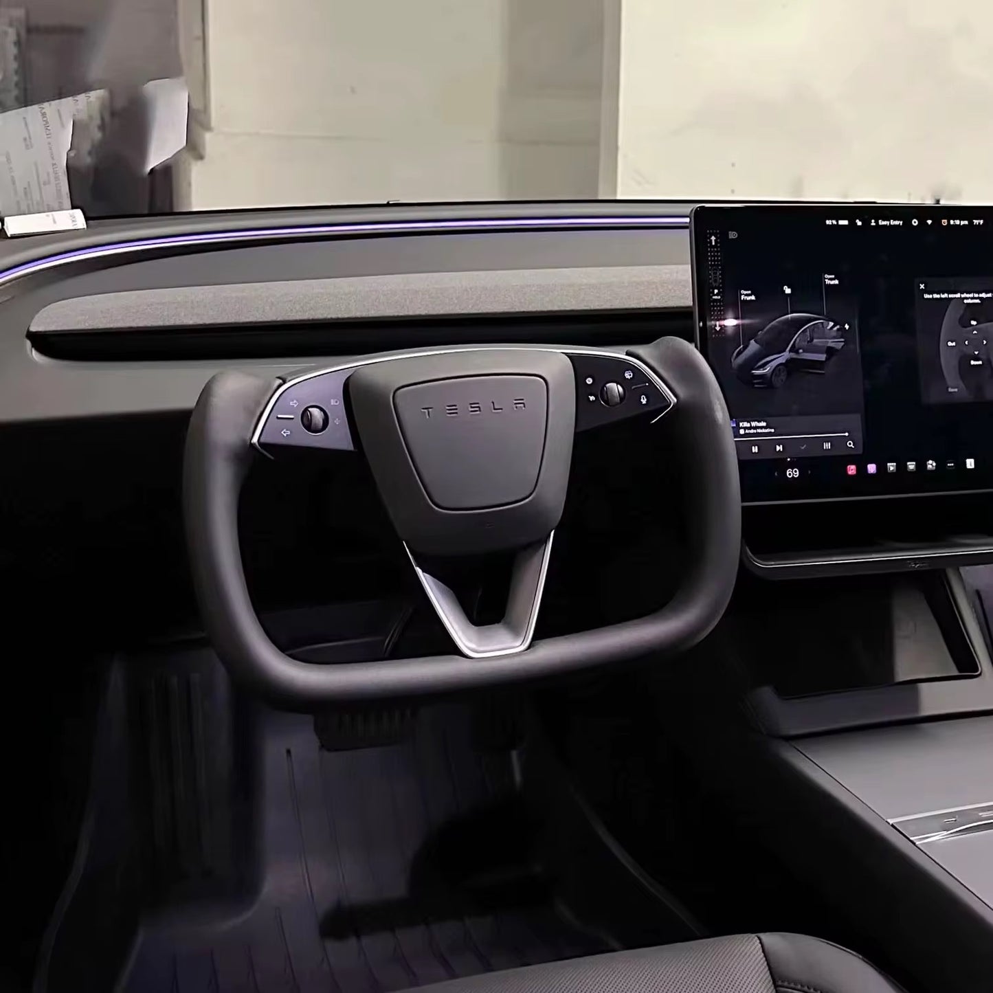 Volante Yoke con funzione riscaldante - Tesla Model 3 Highland e Tesla Model Y Juniper